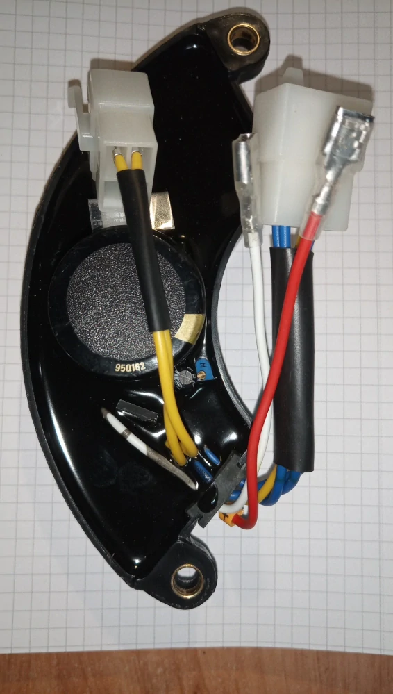 AVR regulátor 3F 7 kW 